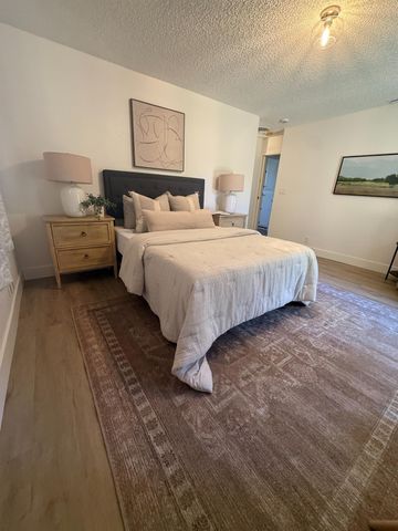 6851 Albury St, Citrus Heights, CA 95621