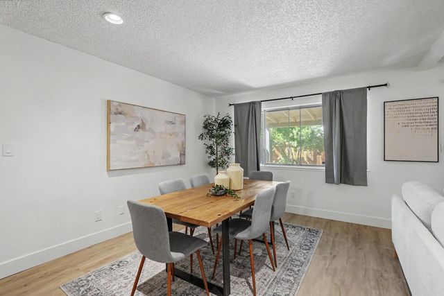 6851 Albury St, Citrus Heights, CA 95621