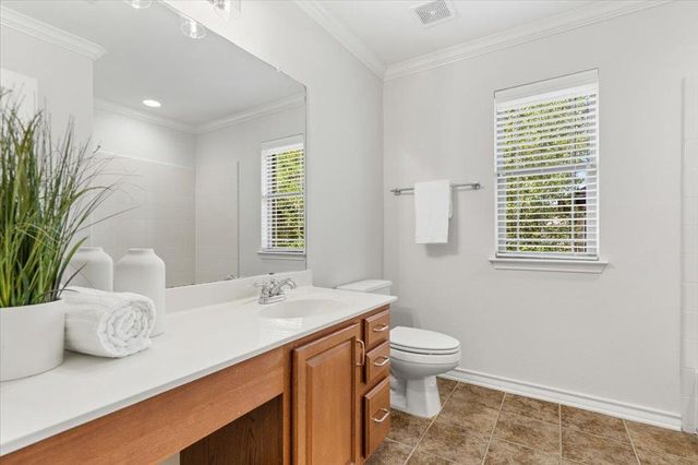 11208 Bastogne LOOP, Austin, TX 78739