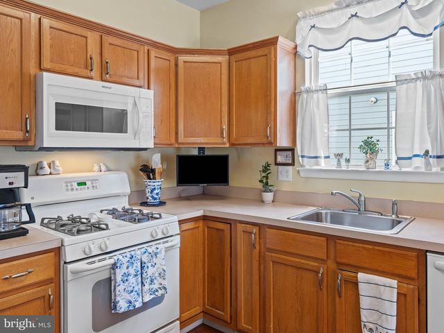 203 IDELWOOD WAY, Woodbury, NJ 08096