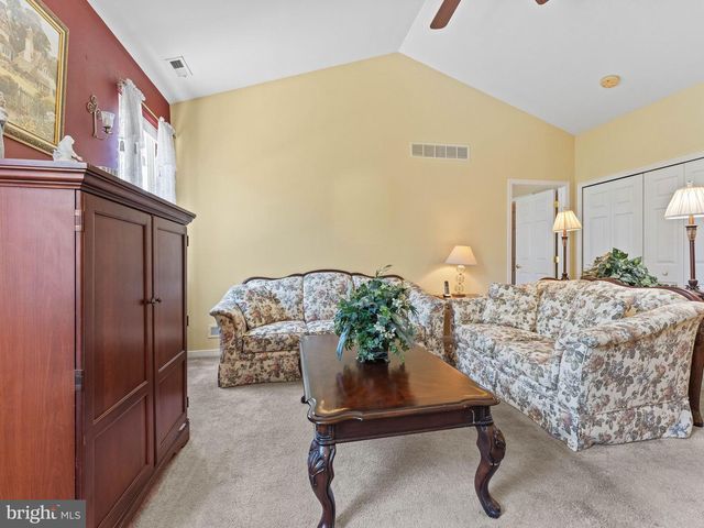 203 IDELWOOD WAY, Woodbury, NJ 08096