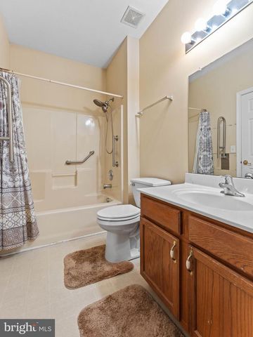 203 IDELWOOD WAY, Woodbury, NJ 08096