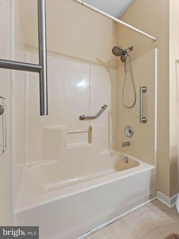 203 IDELWOOD WAY, Woodbury, NJ 08096