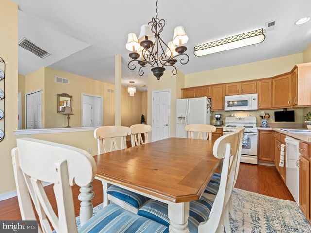 203 IDELWOOD WAY, Woodbury, NJ 08096