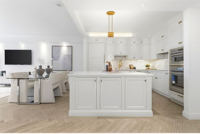 220 Boylston 1004, Boston, MA 02116
