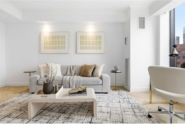 220 Boylston 1004, Boston, MA 02116