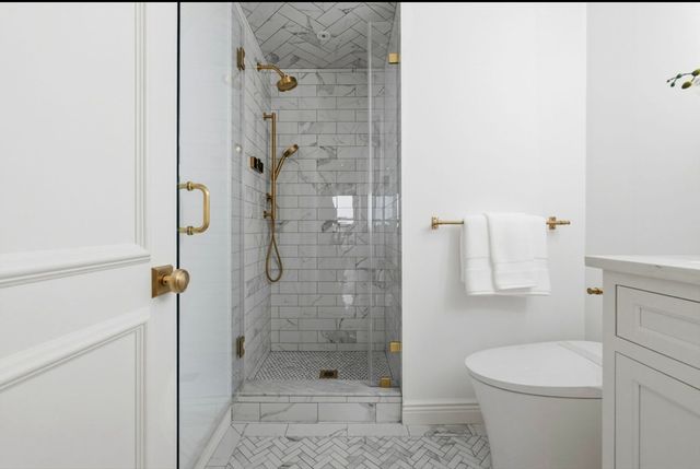 220 Boylston 1004, Boston, MA 02116