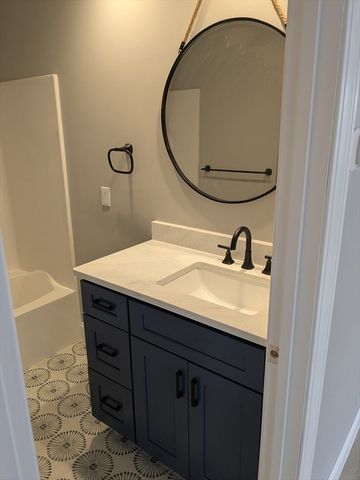 15 Blithewood Ave, Worcester, MA 01604