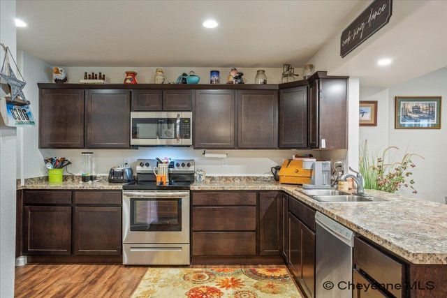 1540 RICHARD MARTIN DR, Cheyenne, WY 82007