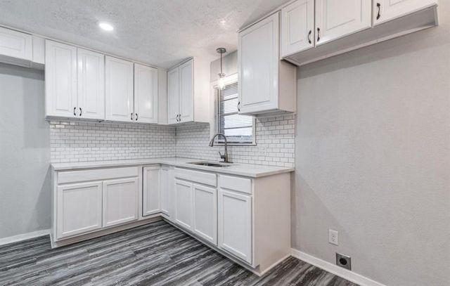 2821 1st Avenue N, Texas City, TX 77590