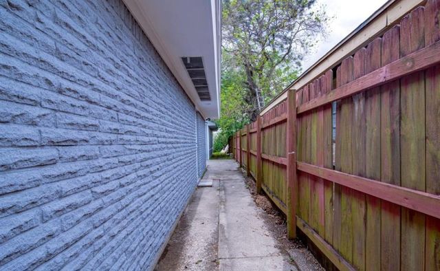 2821 1st Avenue N, Texas City, TX 77590