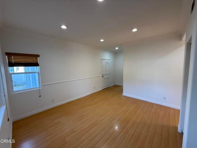 7011 N Liberty Drive, Los Angeles, CA 91405
