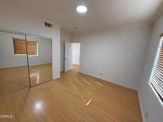 7011 N Liberty Drive, Los Angeles, CA 91405
