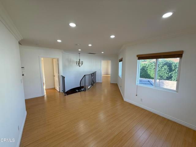7011 N Liberty Drive, Los Angeles, CA 91405