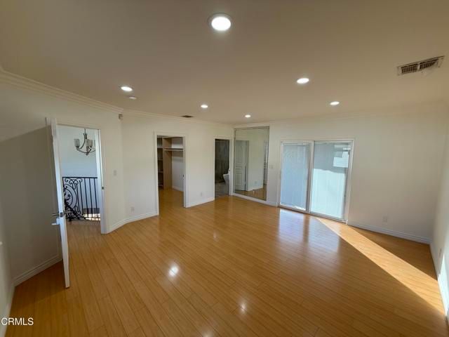 7011 N Liberty Drive, Los Angeles, CA 91405