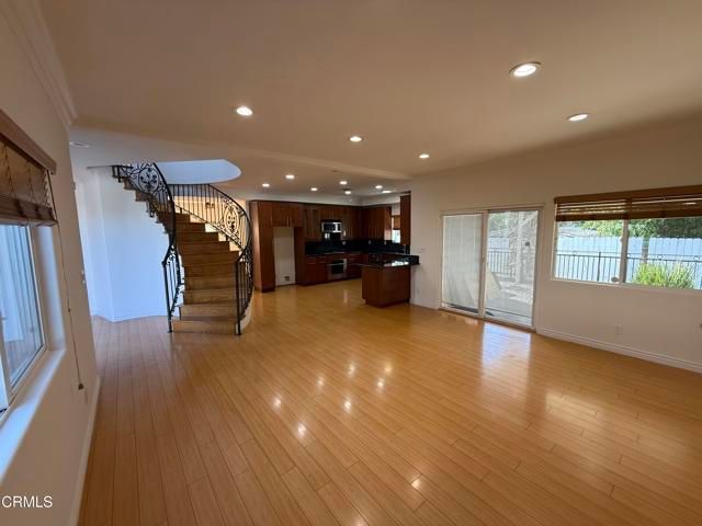 7011 N Liberty Drive, Los Angeles, CA 91405