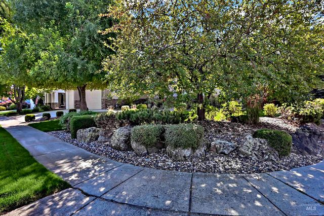 2089 W Grand Teton Drive, Meridian, ID 83646