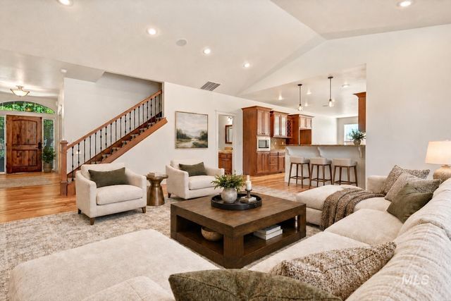 2089 W Grand Teton Drive, Meridian, ID 83646