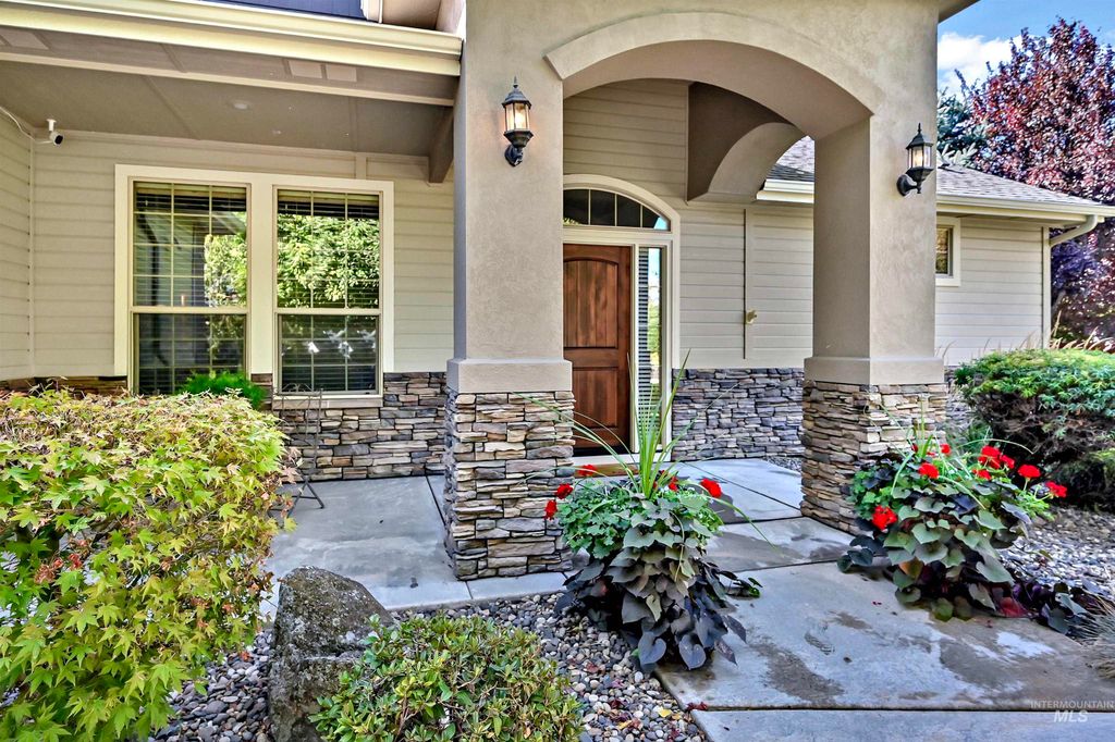 2089 W Grand Teton Drive, Meridian, ID 83646