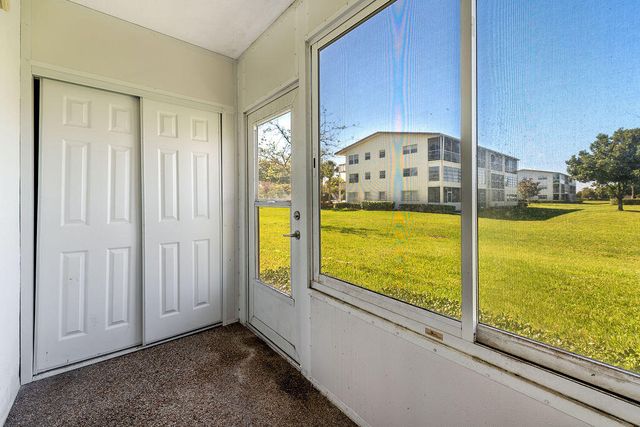 301 Preston H 301, Boca Raton, FL 33434