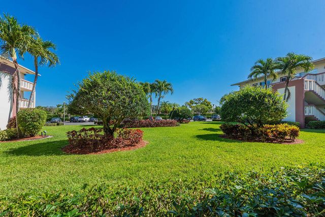 301 Preston H 301, Boca Raton, FL 33434