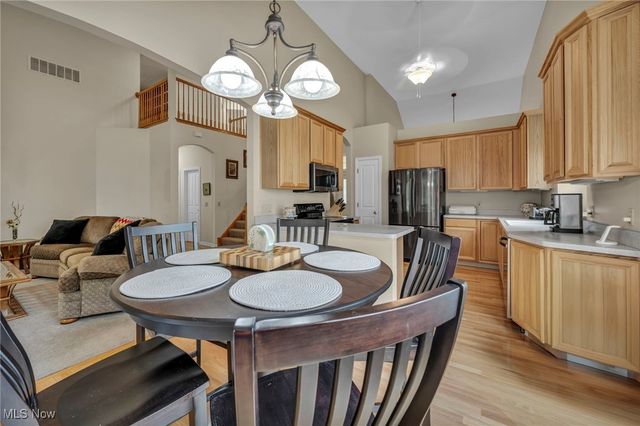 15447 Oak Hollow Lane, Strongsville, OH 44149