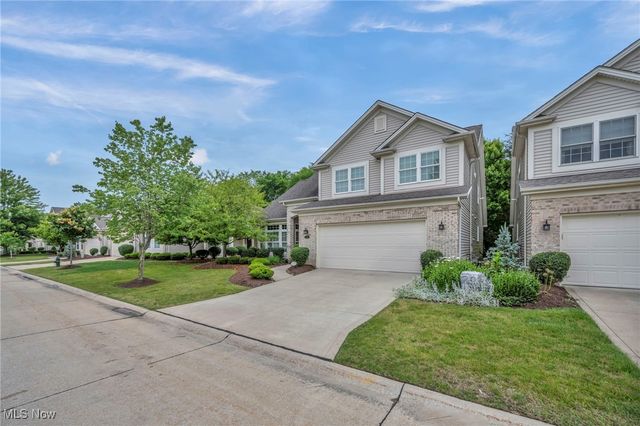15447 Oak Hollow Lane, Strongsville, OH 44149
