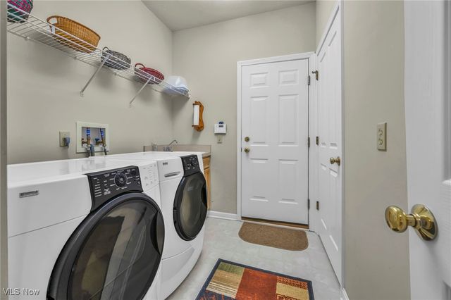 15447 Oak Hollow Lane, Strongsville, OH 44149