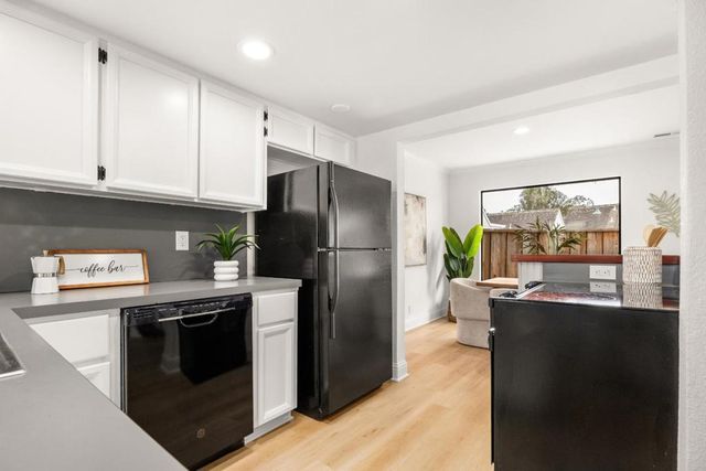 2743 Hampton Lane, Santa Cruz, CA 95065