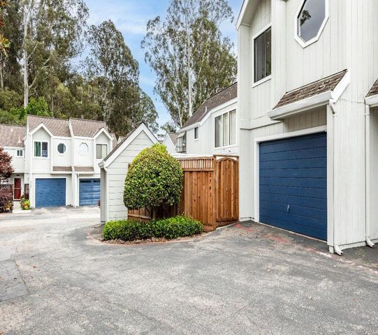 2743 Hampton Lane, Santa Cruz, CA 95065