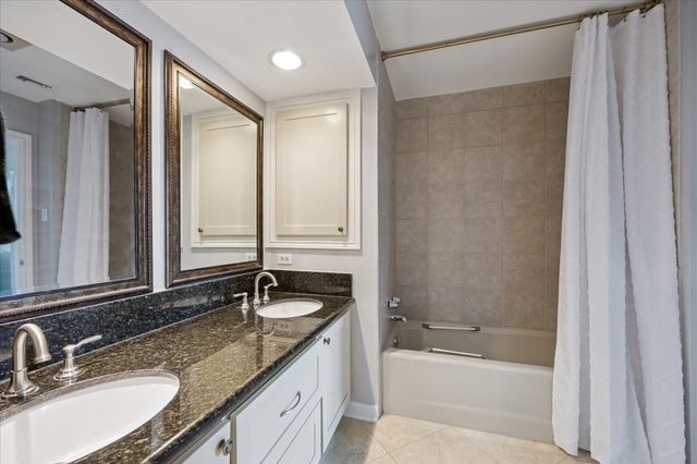 3350 Mccue Road 1201, Houston, TX 77056