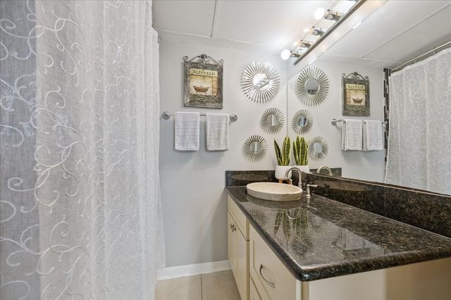 3350 Mccue Road 1201, Houston, TX 77056