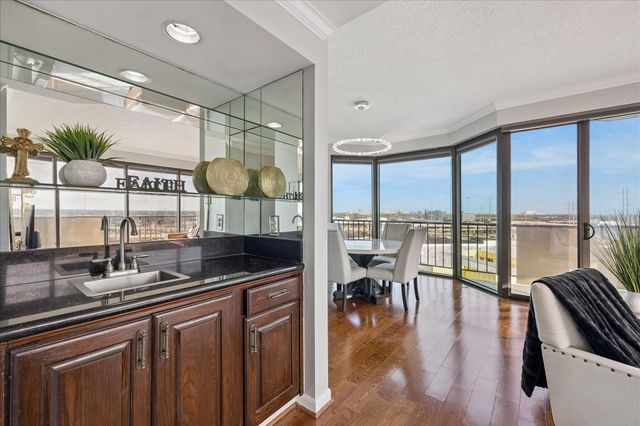 3350 Mccue Road 1201, Houston, TX 77056