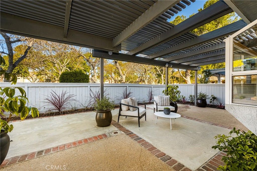 Image 31 of property listing at 11 Thunder Trail 6, Irvine, CA 92614