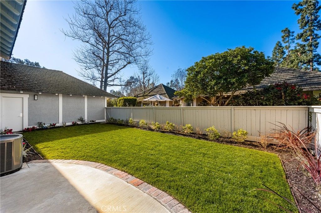 Image 32 of property listing at 11 Thunder Trail 6, Irvine, CA 92614