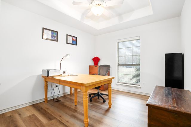 12213 Rolling Oaks Drive, Whitney, TX 76692