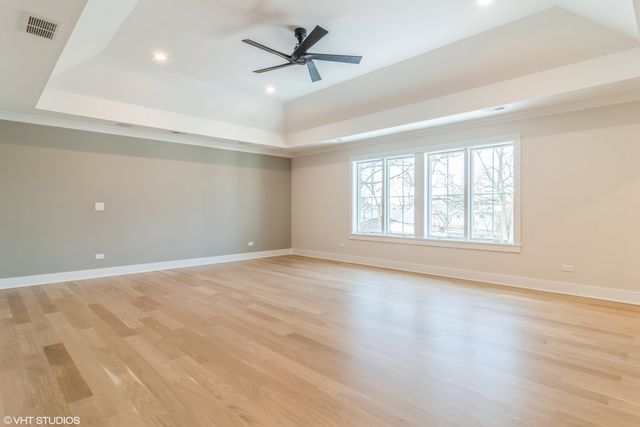 769 S Prospect Avenue, Elmhurst, IL 60126