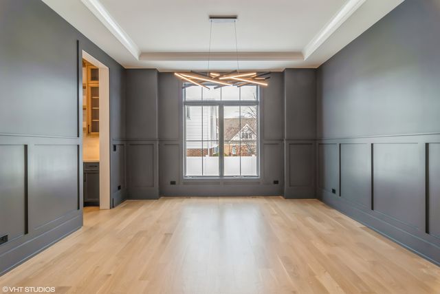 769 S Prospect Avenue, Elmhurst, IL 60126