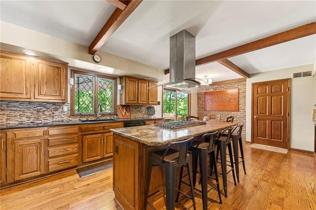 616 NW 42nd Terrace, Kansas City, MO 64116
