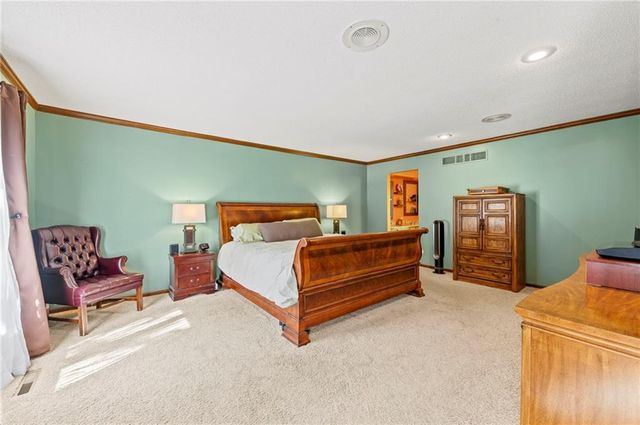 616 NW 42nd Terrace, Kansas City, MO 64116