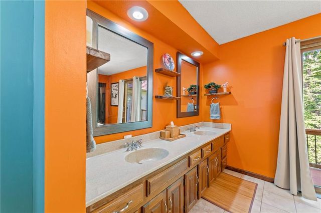 616 NW 42nd Terrace, Kansas City, MO 64116