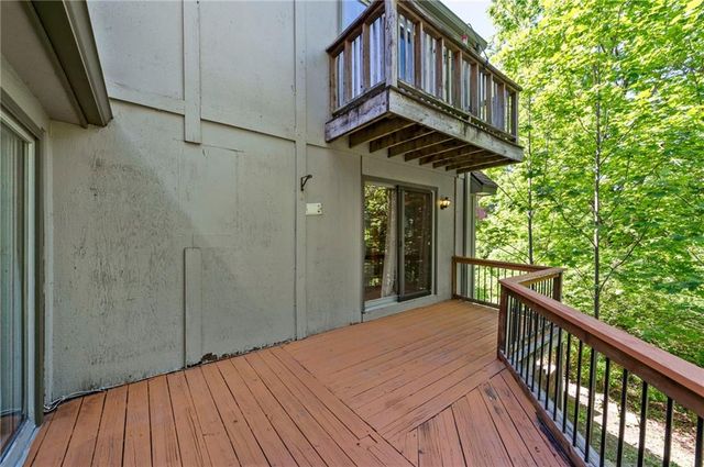 616 NW 42nd Terrace, Kansas City, MO 64116