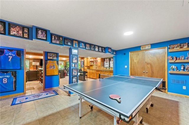 616 NW 42nd Terrace, Kansas City, MO 64116