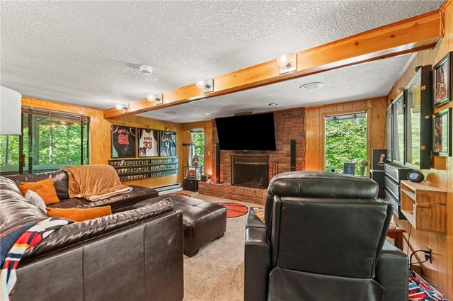 616 NW 42nd Terrace, Kansas City, MO 64116