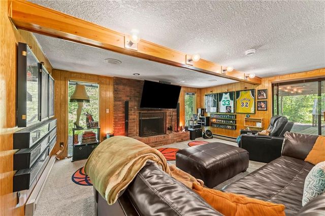 616 NW 42nd Terrace, Kansas City, MO 64116
