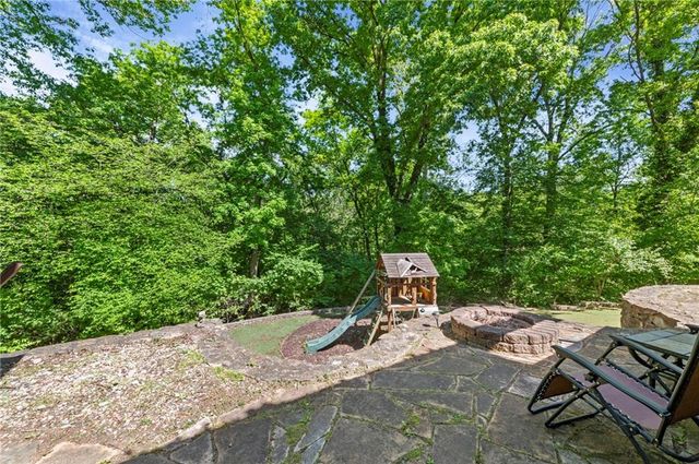 616 NW 42nd Terrace, Kansas City, MO 64116