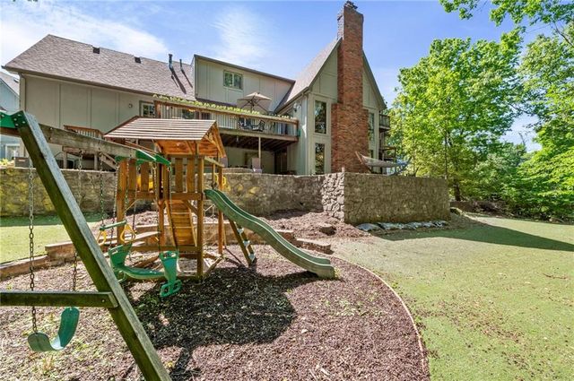 616 NW 42nd Terrace, Kansas City, MO 64116
