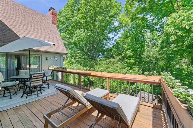 616 NW 42nd Terrace, Kansas City, MO 64116