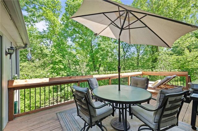 616 NW 42nd Terrace, Kansas City, MO 64116