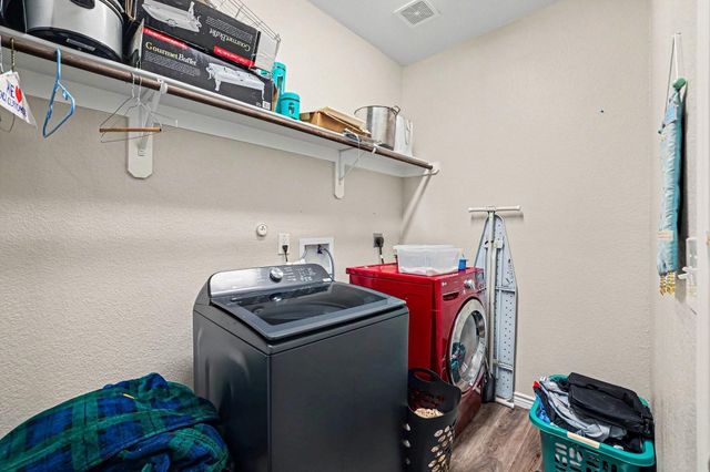 2902 Skelton Drive, Houston, TX 77067